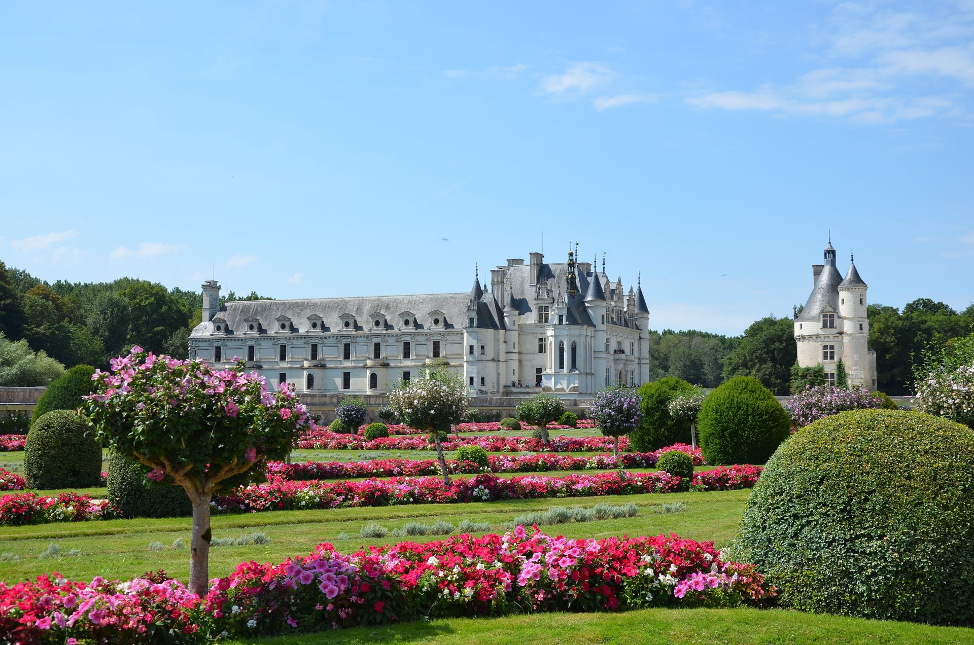 Le château de Chenonceau et ses jardins.
